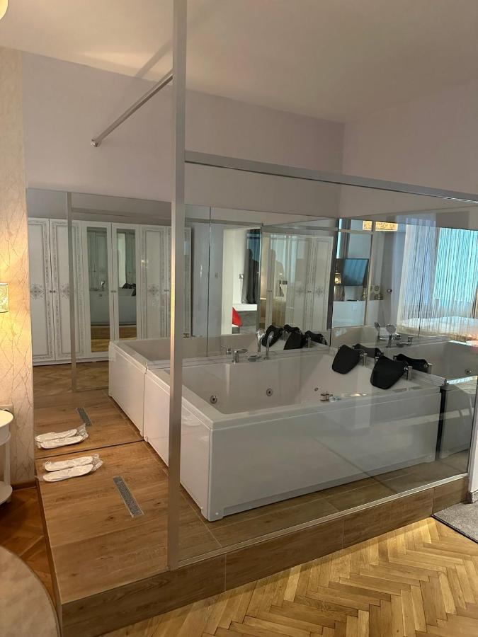 Luxury Apartment With Jacuzzi Sofia Exterior foto