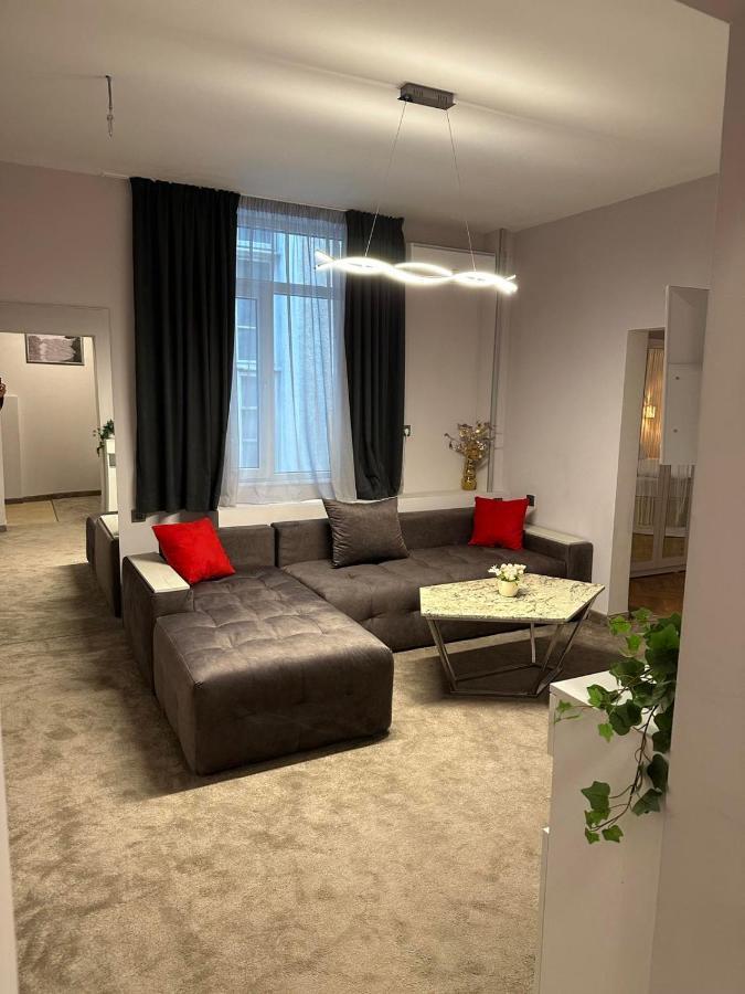 Luxury Apartment With Jacuzzi Sofia Exterior foto